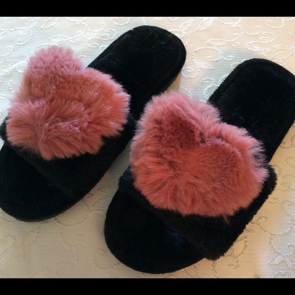 Ladies fluffy Fur Slippers